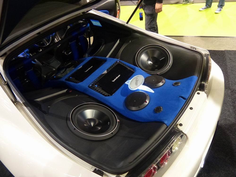 voor mij informatie maandelijks Custom Car Audio – Autoplus Inbouwcenter